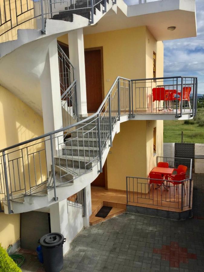 Shyqi Apartments Velipoje Exterior photo